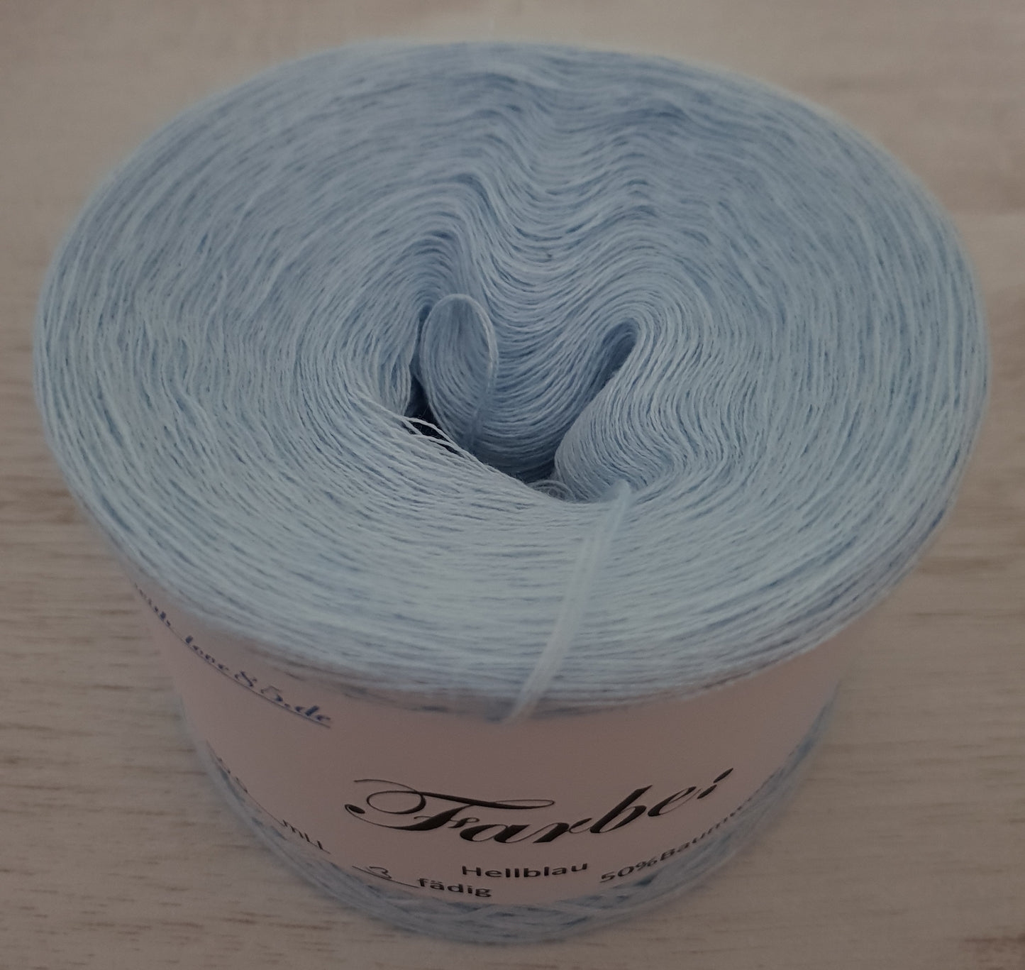 hellblau
