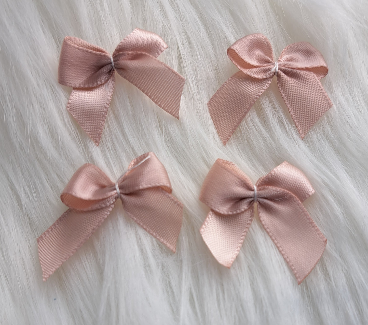 Satin Schleifen verschiedene Farben