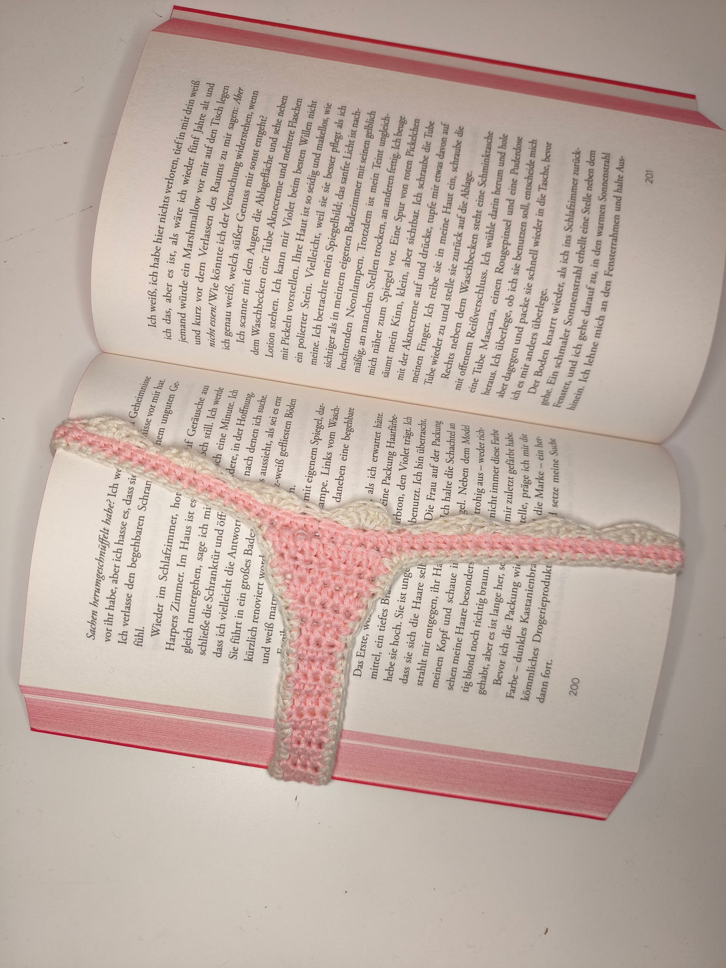 Lesezeichen Tanga rosa